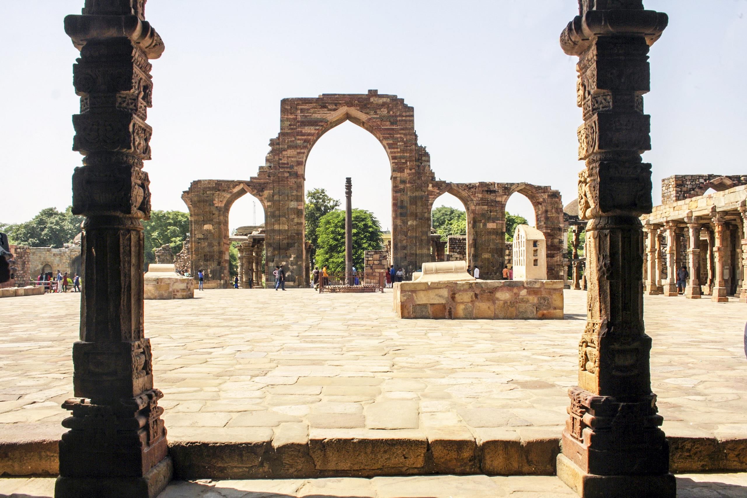 Notes: Administration and Architecture under the Delhi Sultanate. | Social Studies & Pedagogy Paper 2 for CTET & TET Exams - CTET & State TET