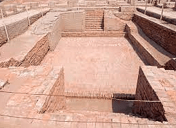 Figure 2.3 The Great Bath, Mohenjo-daro