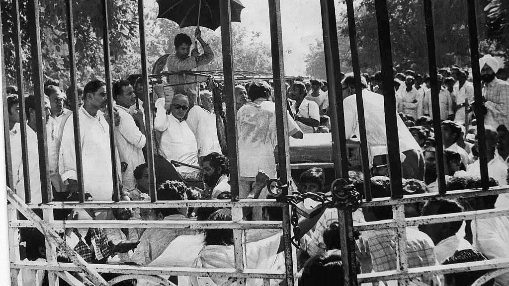Spectrum Summary: Indira Gandhi: the First Phase (January 1966–March 1977) | History for UPSC CSE