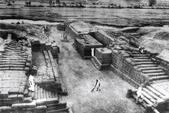 Class 7 Social Science Chapter 4 Let`s Explore - New Beginnings: Cities and States