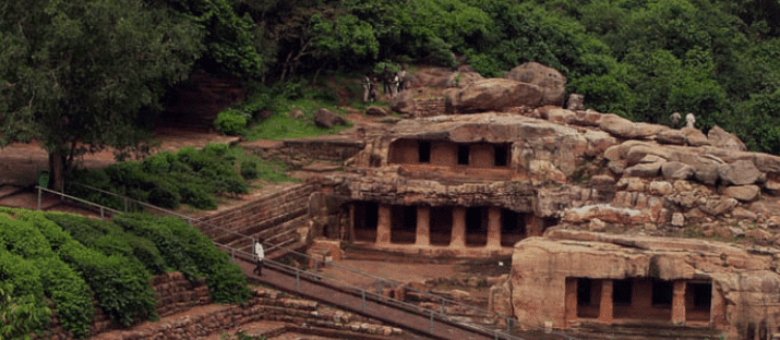  Udayagiri and Khandagiri Caves