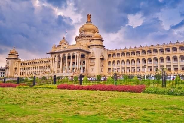 The Parliamentary System: Legislature and Executive Chapter Notes | Chapter Notes For Class 8