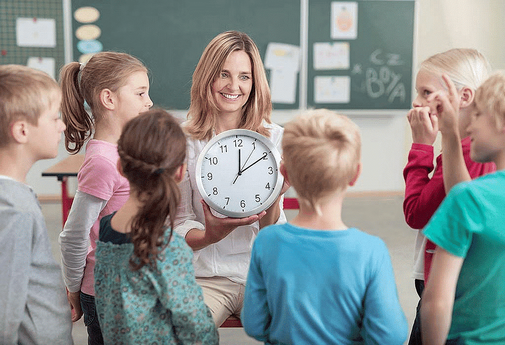 Tick Tick Tick Chapter Notes | Mathematics for Class 4: NCERT