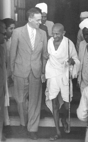 Cripps and Mahatma Gandhi during the Second World War