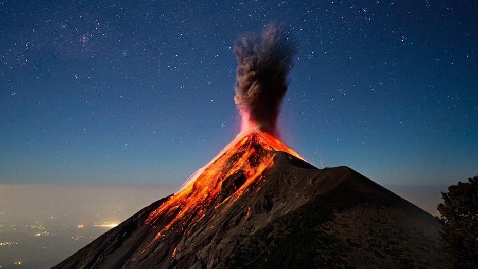 Central American Volcanoes Let Out Spectacular Eruptions | WIRED