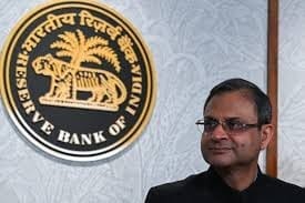 RBI Cuts Rates Again as Economy Enters `Goldilocks` Phase