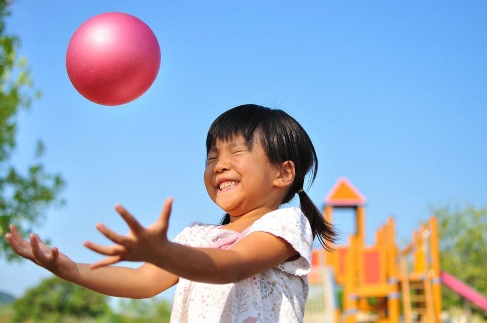Throwing and Catching Chapter Notes | Physical Education and Well Being (Khel Yoga) Class 5